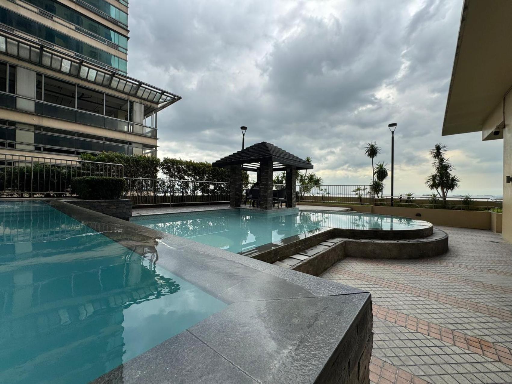 Grand Riviera Suites Manila Kültér fotó