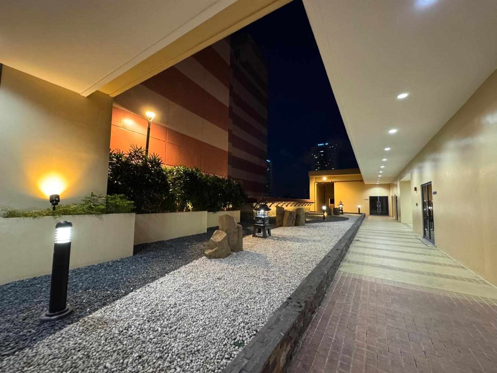 Grand Riviera Suites Manila Kültér fotó