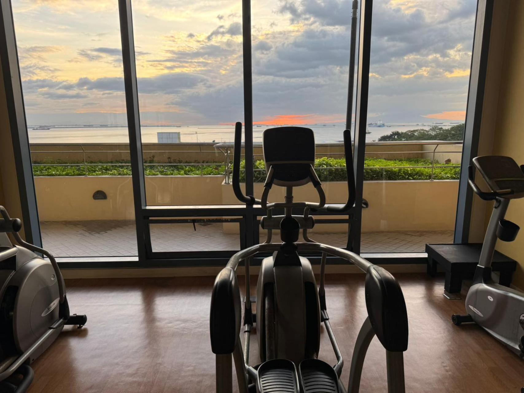 Grand Riviera Suites Manila Kültér fotó